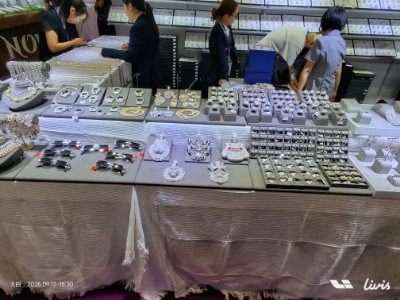 Kunyu Jewelry Design Team Visits SEASONS Fashion Jewellery Fair in Hong Kong