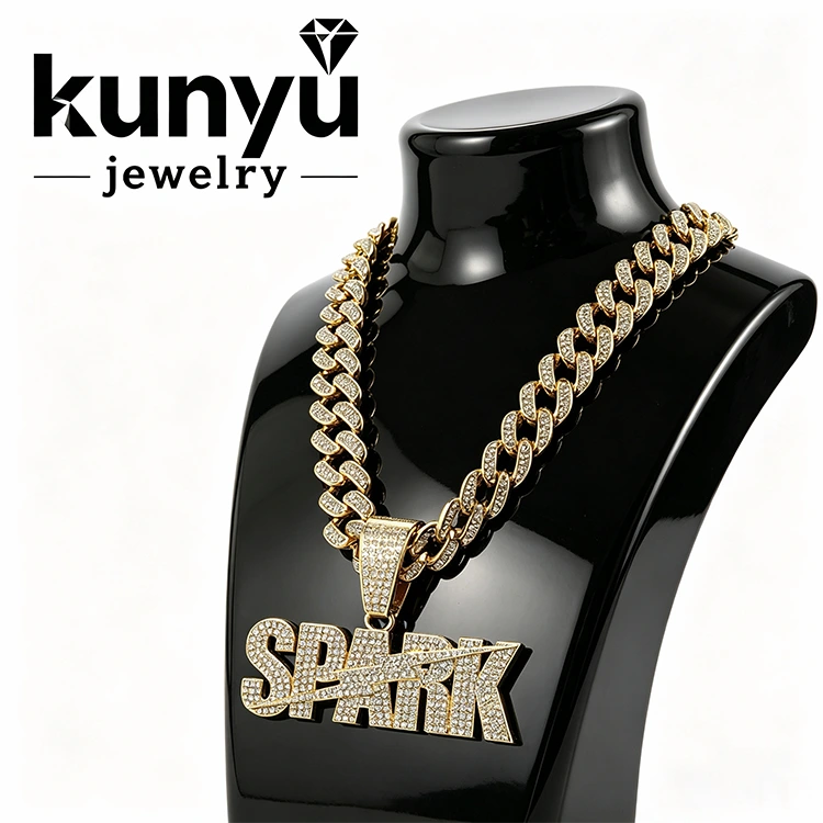 How Can a Cuban Link Hip Hop Pendant Elevate Modern Streetwear Style