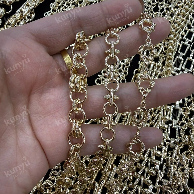 Chunky Metal Chain Belt