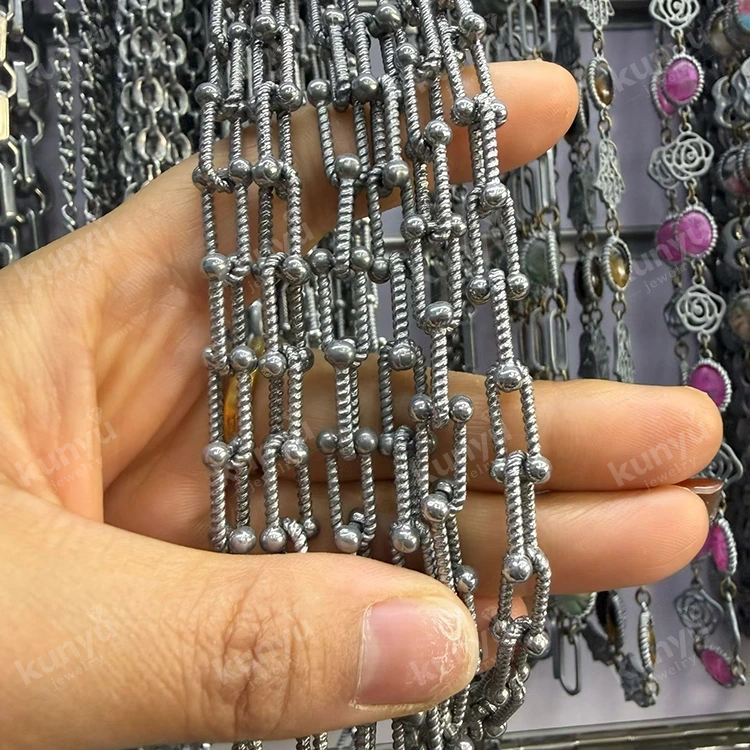 Chunky Metal Chain Belt