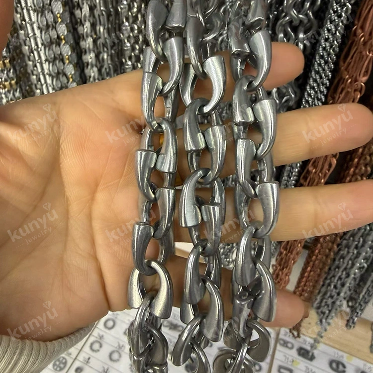Fashion Metal Chain Belt