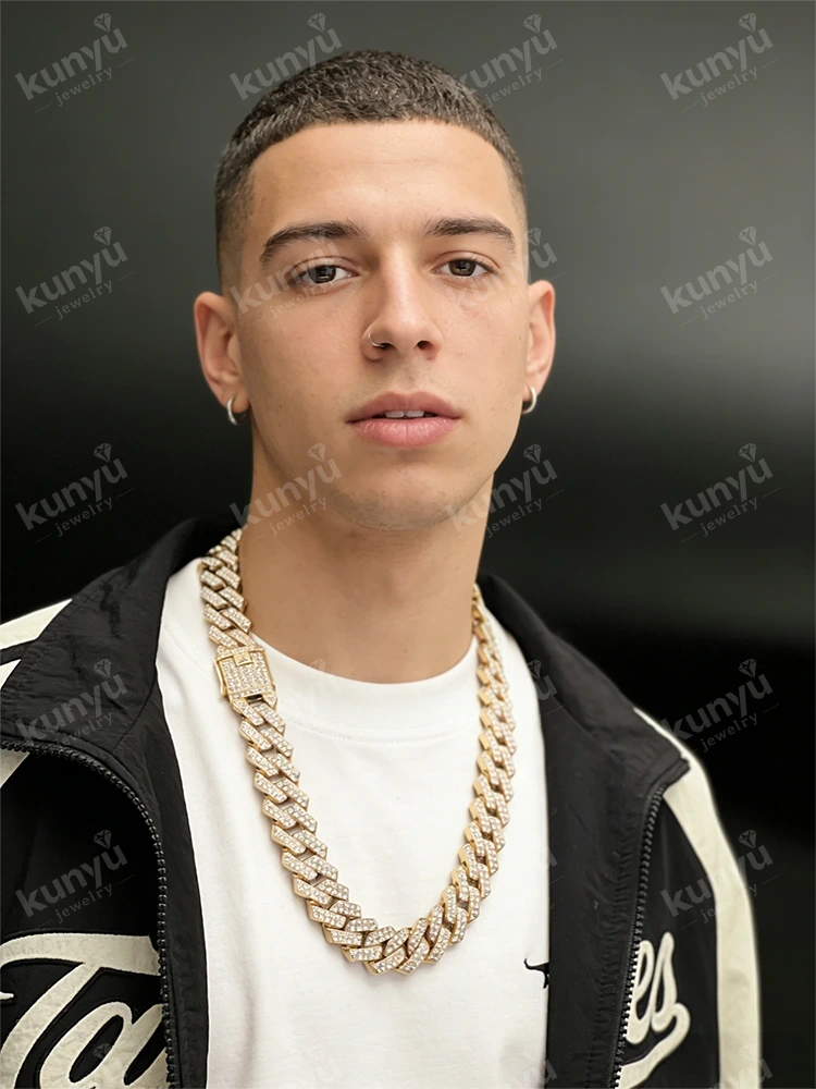 Trendy Cuban Streetwear Choker