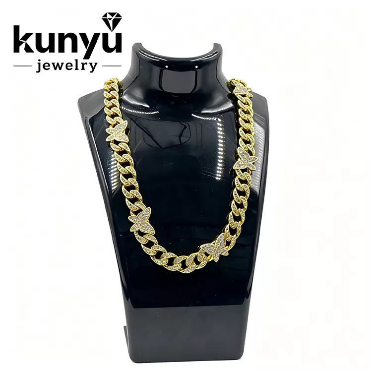 Urban Fashion Cuban Necklace Urban Fashion Cuban Necklace